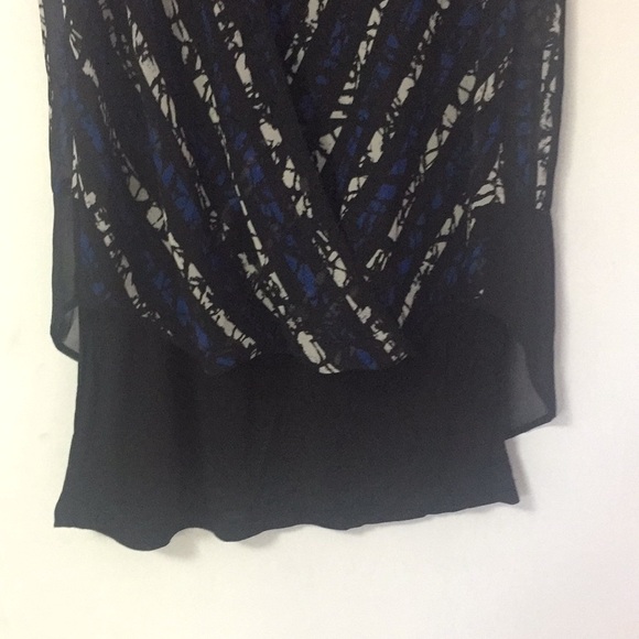 Kenneth Cole -The Holly Ann Sleeveless Blouse - Picture 5 of 10